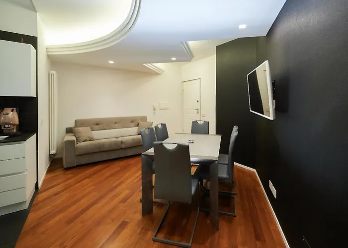 Diamonds House
